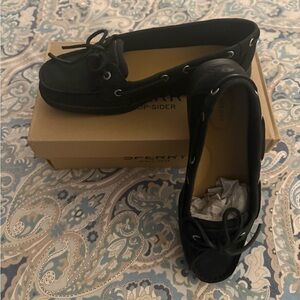 Sperry Womans/Femmies Black Boat Shoes. Never Worn/with box! NWOT Style # S89568
